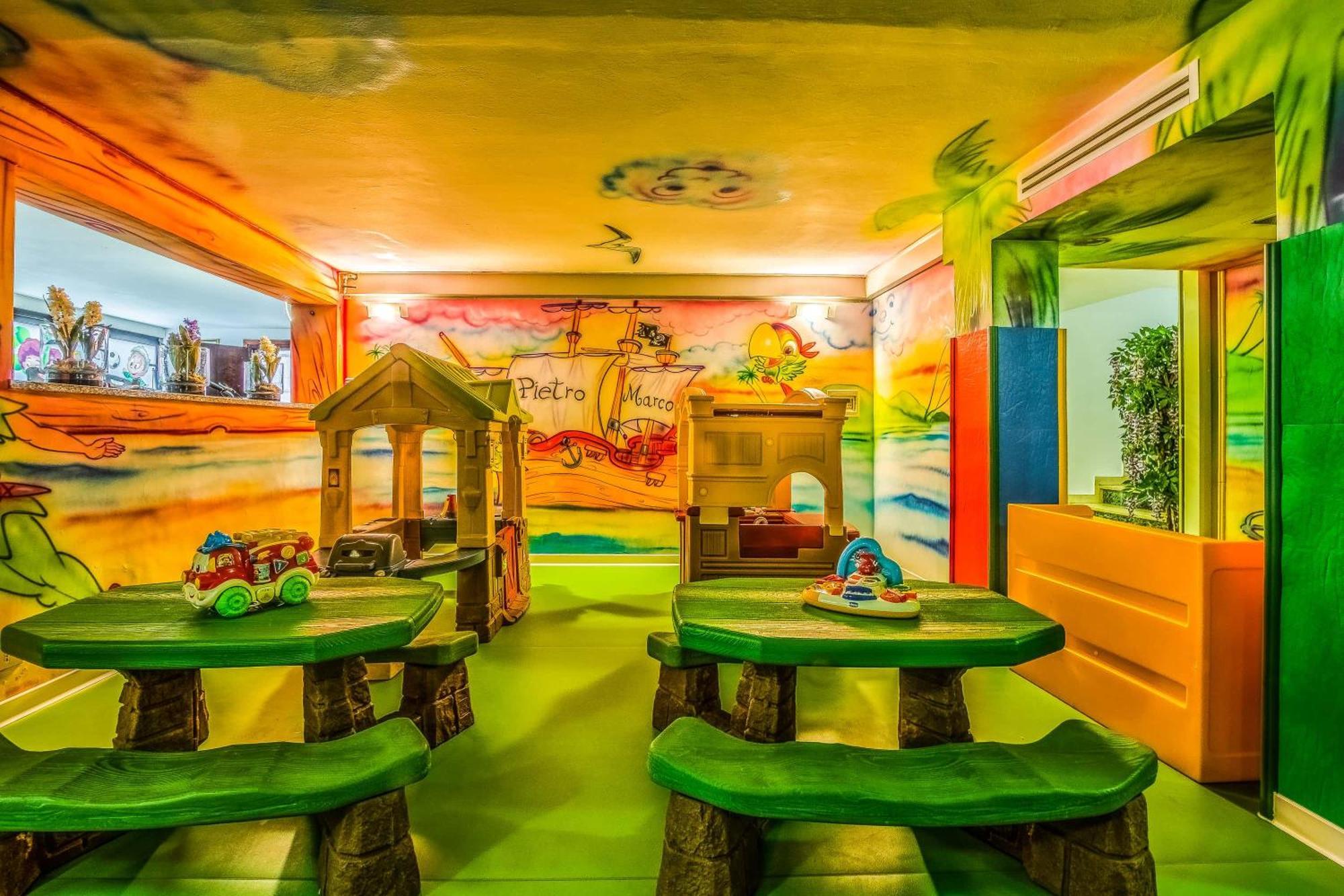 לידו די ג'סולו Hotel Gardenia מראה חיצוני תמונה
