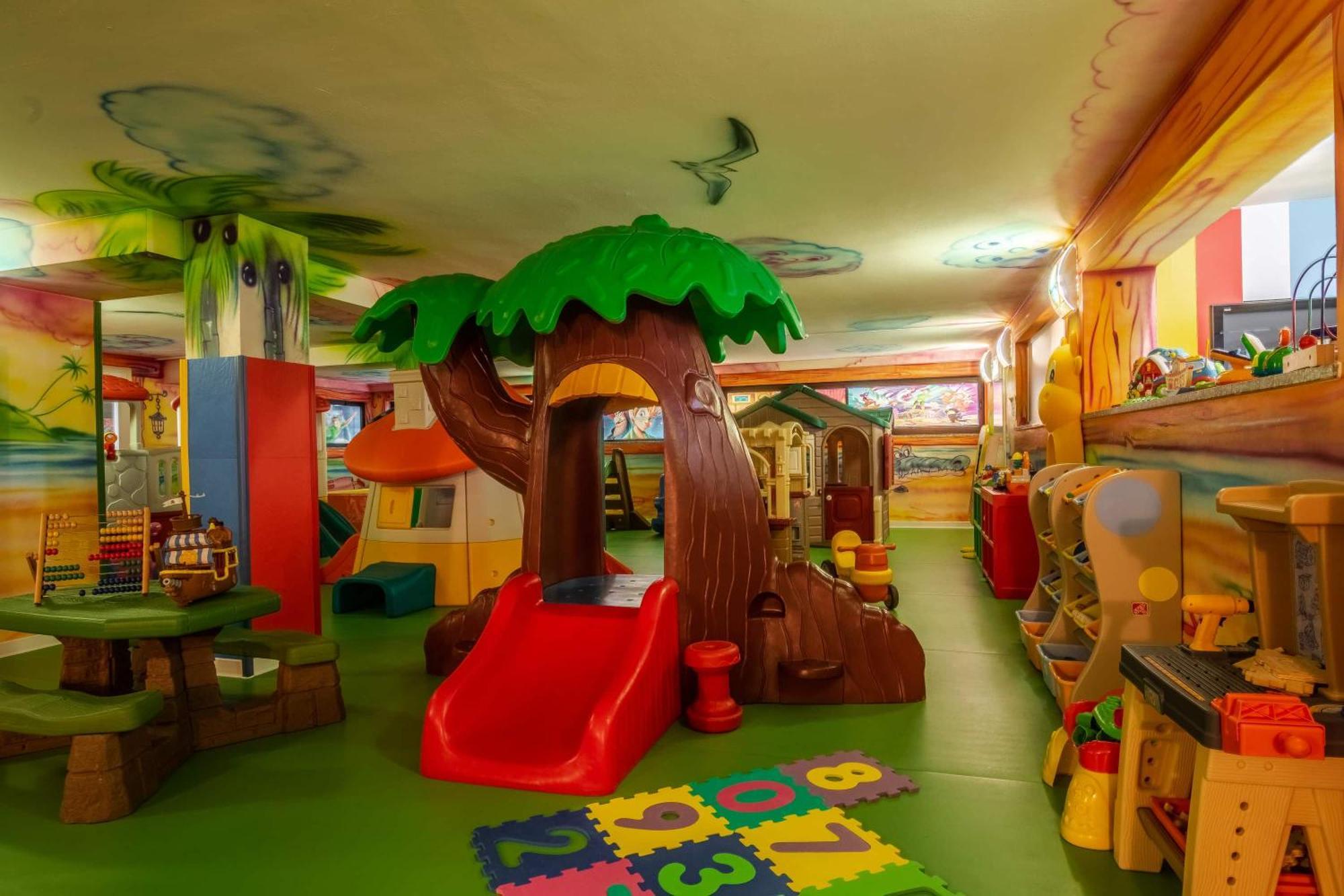 לידו די ג'סולו Hotel Gardenia מראה חיצוני תמונה