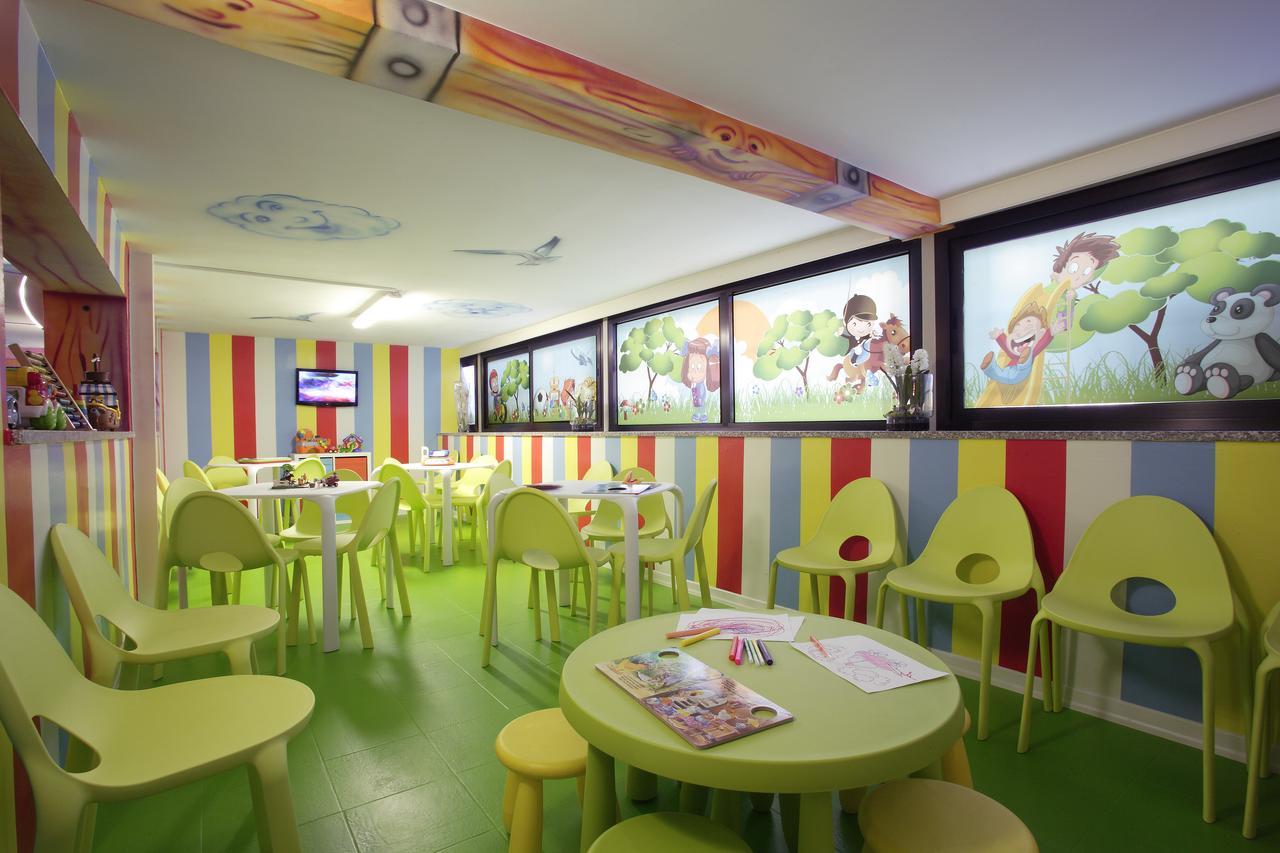 לידו די ג'סולו Hotel Gardenia מראה חיצוני תמונה