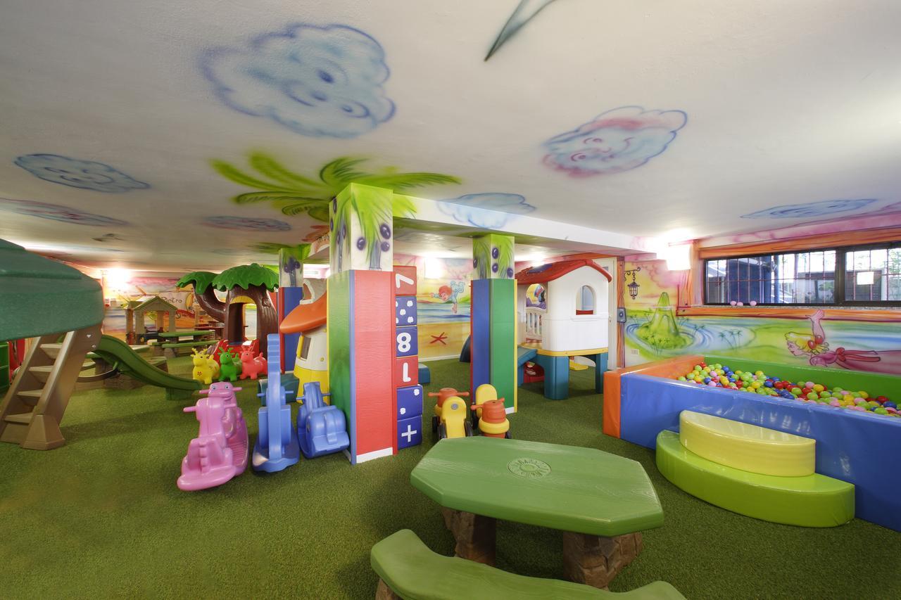 לידו די ג'סולו Hotel Gardenia מראה חיצוני תמונה