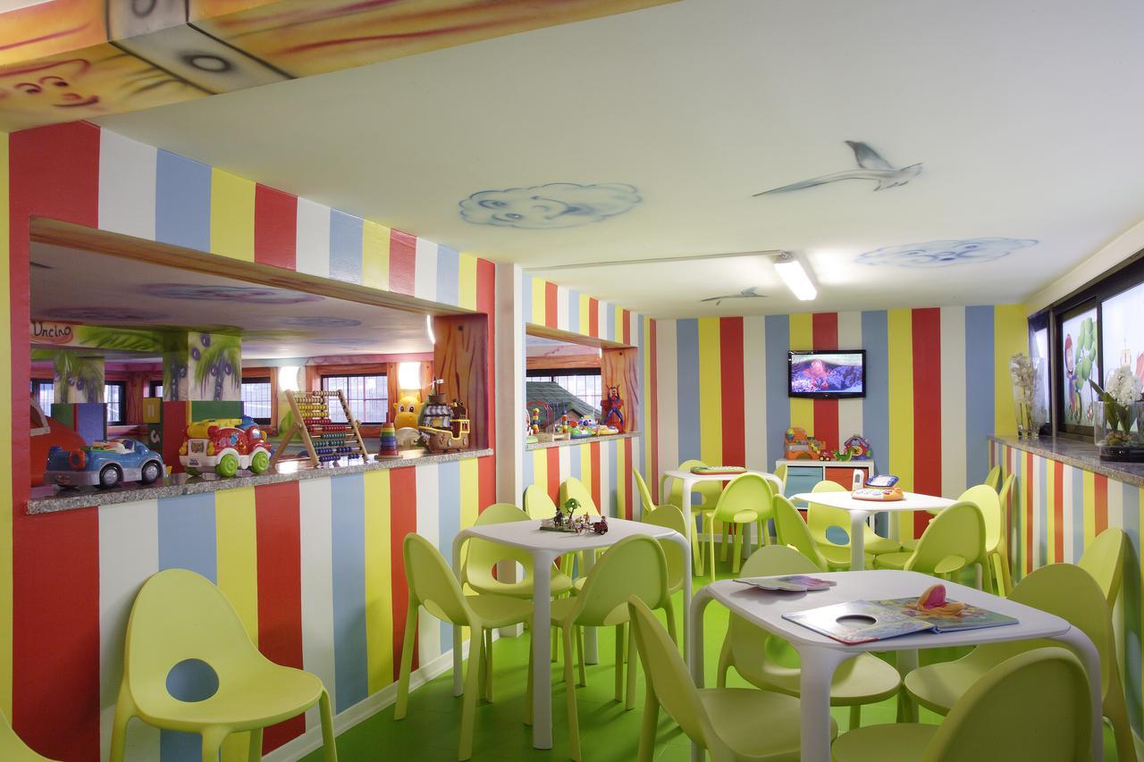 לידו די ג'סולו Hotel Gardenia מראה חיצוני תמונה