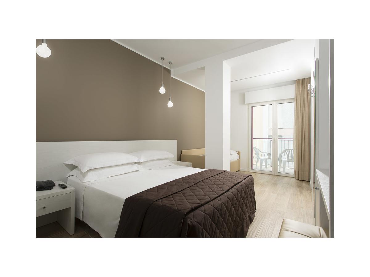 לידו די ג'סולו Hotel Gardenia מראה חיצוני תמונה