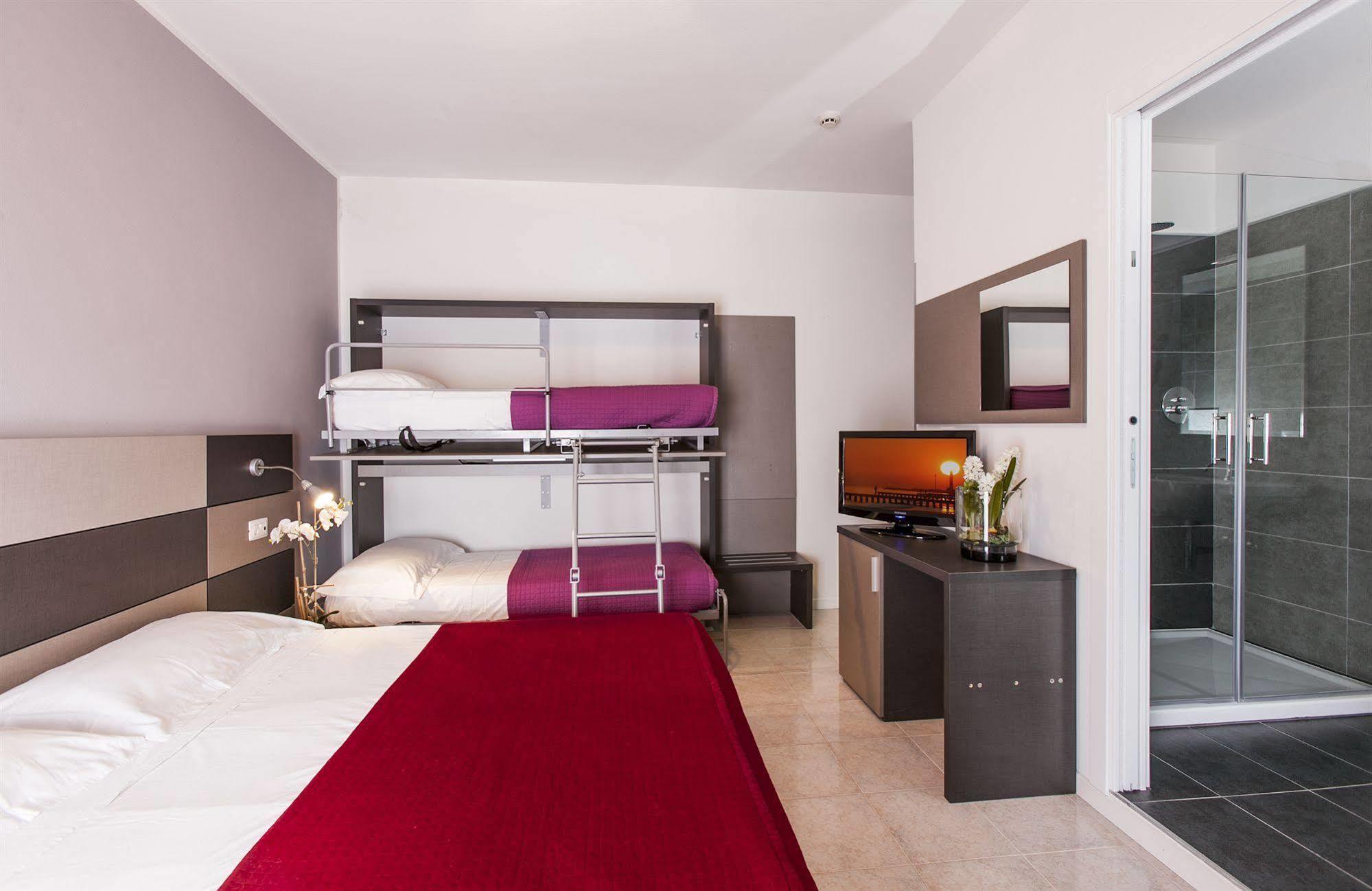 לידו די ג'סולו Hotel Gardenia מראה חיצוני תמונה