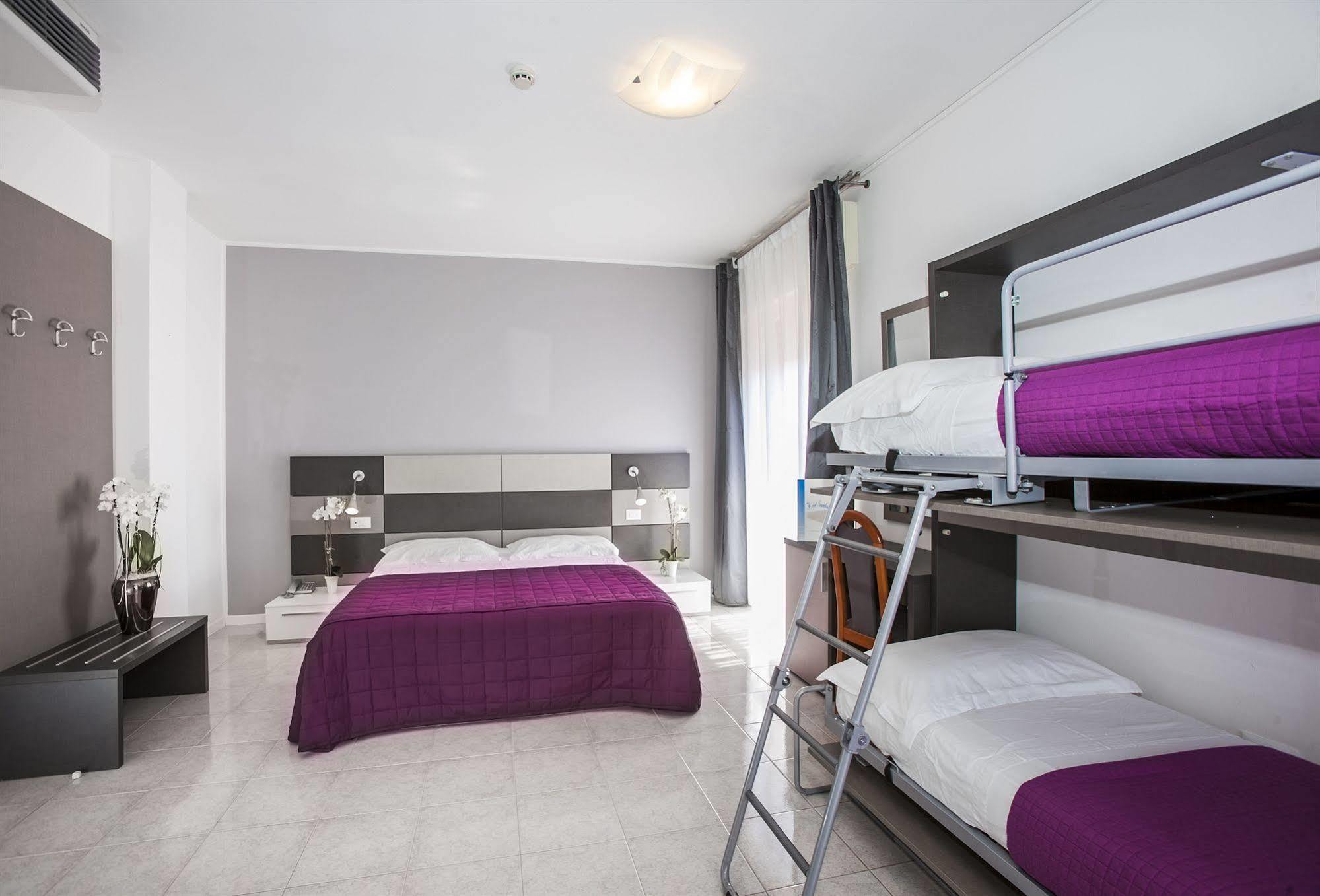 לידו די ג'סולו Hotel Gardenia מראה חיצוני תמונה